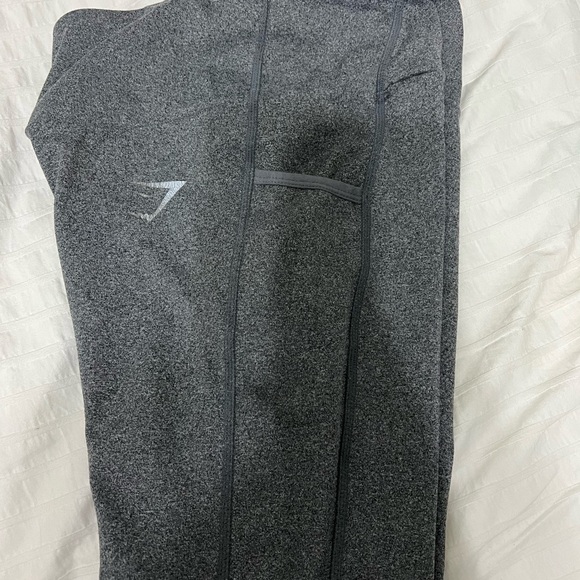 Gymshark grey leggings - Picture 2 of 3